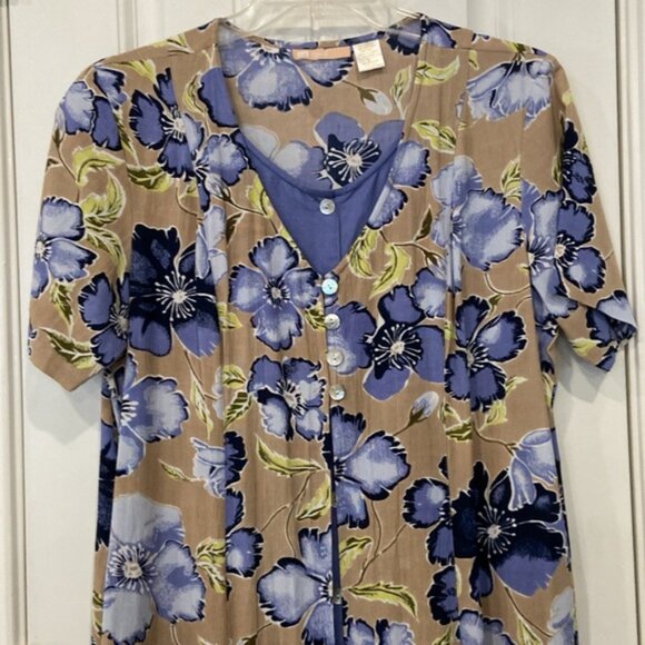 In perfect condition Floral Button-Down Dress with Blue and Tan Accents - Picture 5 of 7